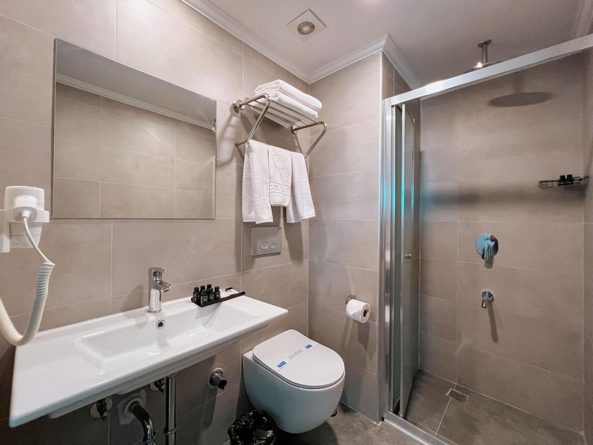 Yalcindag Otel Burdur Zewnętrze zdjęcie